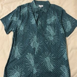 Short sleeve teal tropical button up